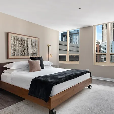 Apartment The Bernardin Gold Coast Luxury Near Magnificent Mile *