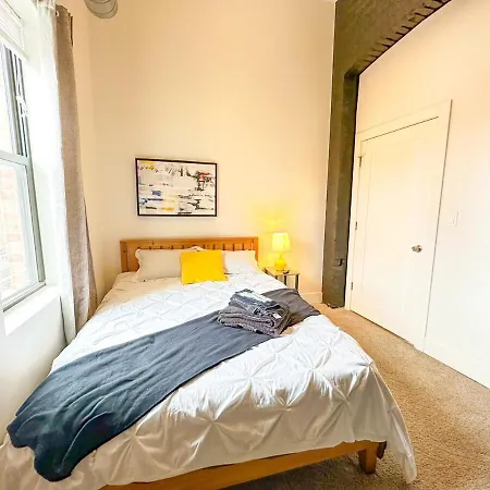 Spacious 3br In South Loop 420 Friendly Near Mccormick Place, Soldier Field And Front Chicago