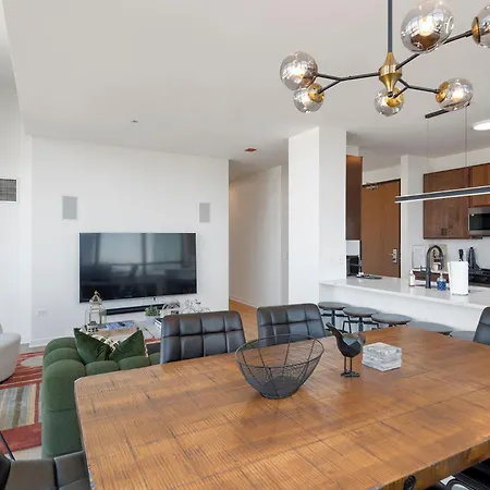 Apartment K2 Sky High With Stunning Views In West Loop