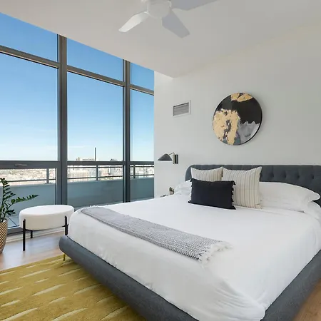 K2 Sky High With Stunning Views In West Loop Apartment Chicago