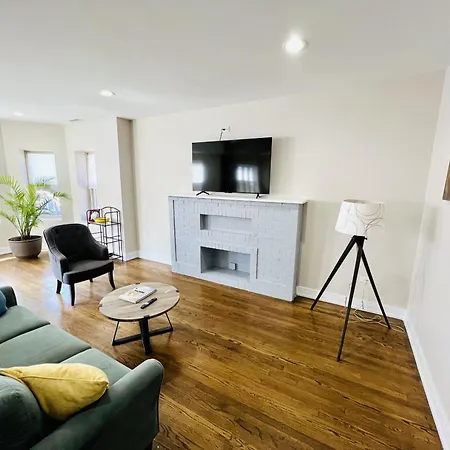Harmony Near The Lake, Modern 3 Bed 2 Bath * Chicago