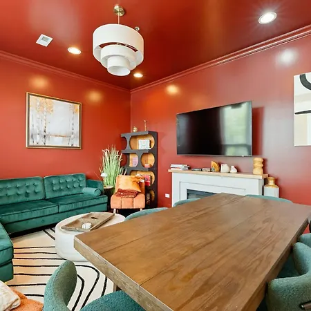 1 Free Parking Gym Balcony Sleeps 10 Apartment *