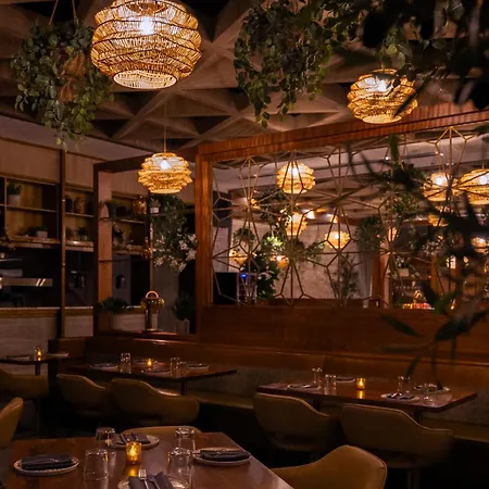 The Godfrey 4* Chicago