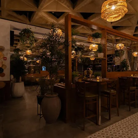 The Godfrey Hotel 4*