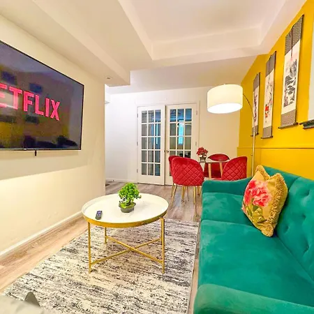 Japanese Themed 2br In Gold Coast For Up To 4 Guests *