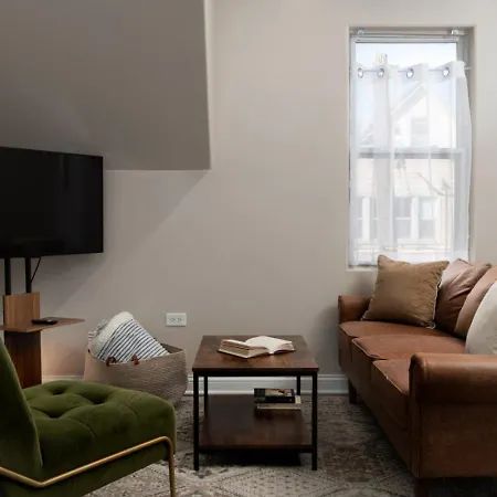 Logan Square Penthouse With Parking And Patio