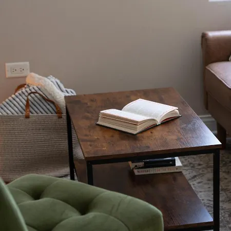 Logan Square Penthouse With Parking And Patio Chicago