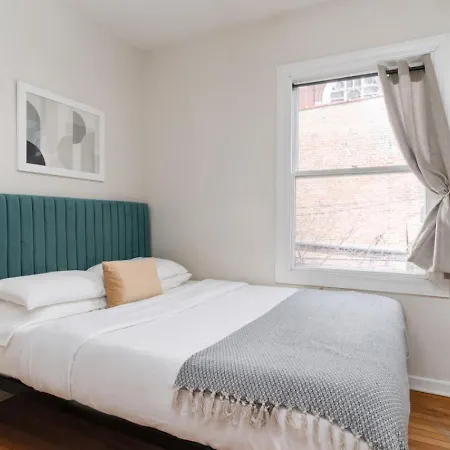 Sunlit In Lively Wicker-bucktown Apartment *