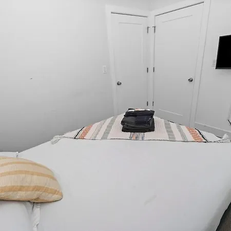 Modern 420- Friendly 3br Unit Near Mccormick Place, Of Illinois And Soldier Field Apartment *