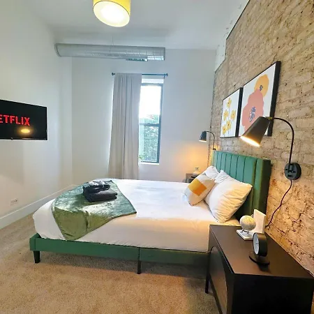 Modern 420- Friendly 3br Unit Near Mccormick Place, Of Illinois And Soldier Field