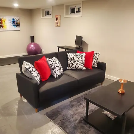 3 Level 10 Min To The Beach, Near Downtown