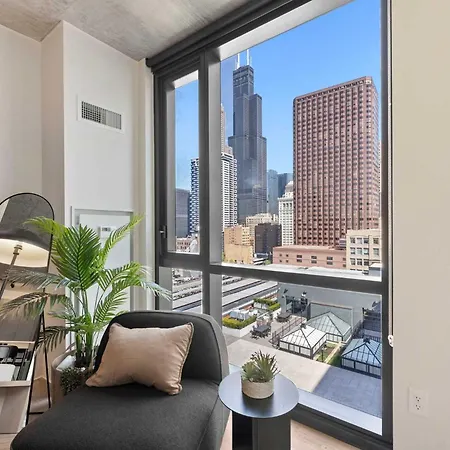 Lux 3 Bed 3 Bath High Rise With Gym & Amenities Chicago