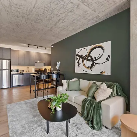 Lux 3 Bed 3 Bath High Rise With Gym & Amenities Apartment Chicago