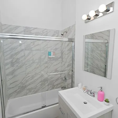 Apartment Modern 420 Friendly 3br South Loop Near Mccormick Place & Soldier Field Walk To Downtown