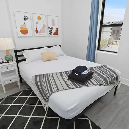 Modern 420 Friendly 3br South Loop Near Mccormick Place & Soldier Field Walk To Downtown * Chicago