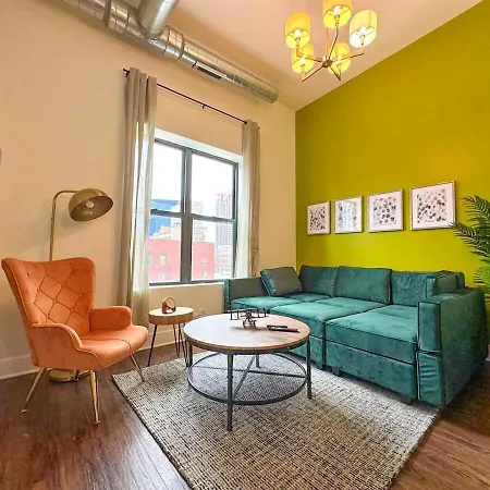 Apartment Modern 420 Friendly 3br South Loop Near Mccormick Place & Soldier Field Walk To Downtown *