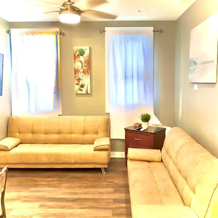 Apartment Urban Coach Casa - Medical District- 10 To Downtown Chicago