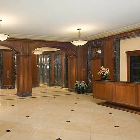 Hotel By Marriott Downtown/loop