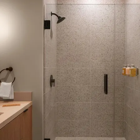 Kasa Shore 4* Chicago