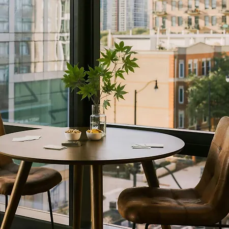 Sonder By Marriott Bonvoy South Wabash South Loop Aparthotel 4*