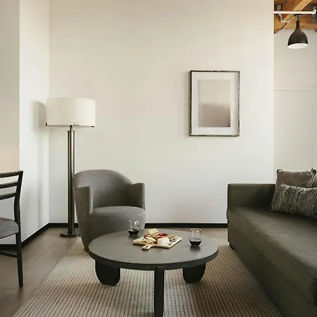 Sonder By Marriott Bonvoy Market Hall West Loop Aparthotel Chicago