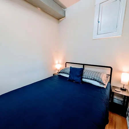 The Roscoe Village Apartment Chicago