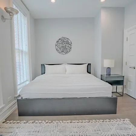 Pristine Gold Coast 3bd2ba Free Parking * Chicago
