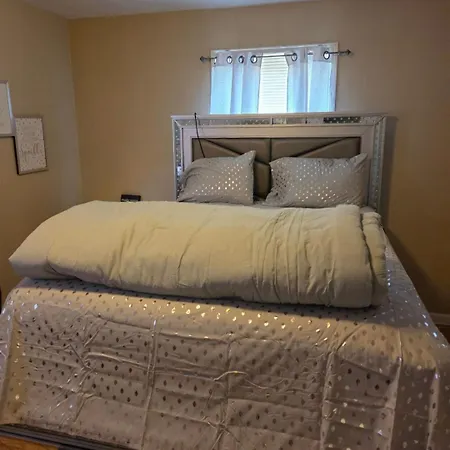 Comfortable & Relaxing Charming 3br Unit Apartment