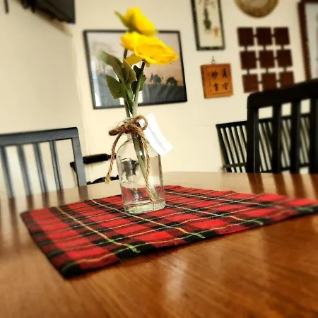 Cozy 1 Bed By The Park Apartment *