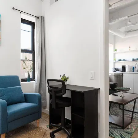 Elegant Style Loft Montrose Rooftop Wfh Gym *