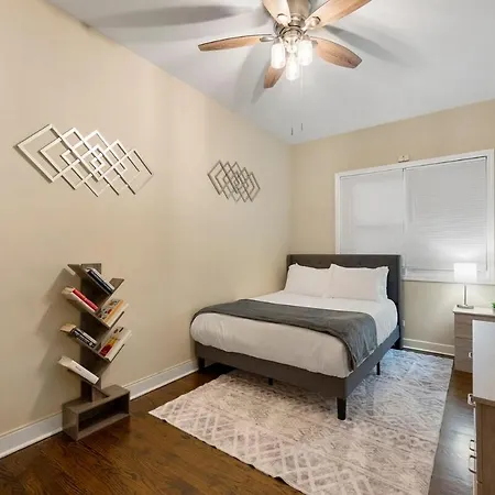 Medical District 2br With Jacuzzi & Parking *