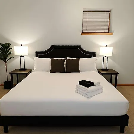 Apartment 4br Near Downtown & Wicker Park - Bosworth 2 *