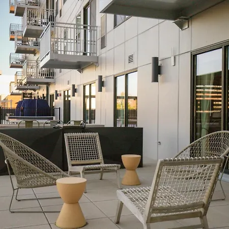Apartment Blueground Elmhurst Pool Nr Elmhurst Art Museum Chi-1264