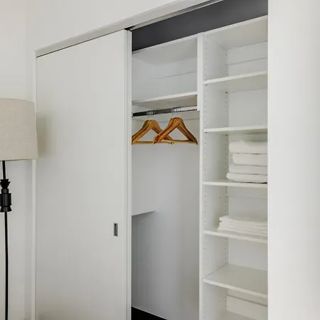 Blueground Loop Pool Ac Nr Park Chi-1266 Apartment *
