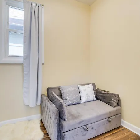 Walk To Metra Long-term Getaway In Chicago! Apartment Chicago