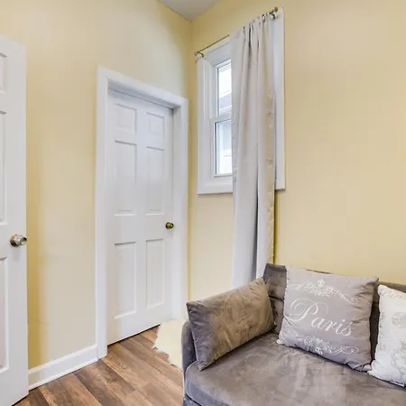 Apartment Walk To Metra Long-term Getaway In Chicago! Chicago