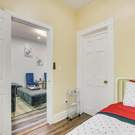 Apartment Walk To Metra Long-term Getaway In Chicago! Chicago
