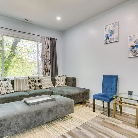Walk To Metra Long-term Getaway In Chicago! Apartment Chicago