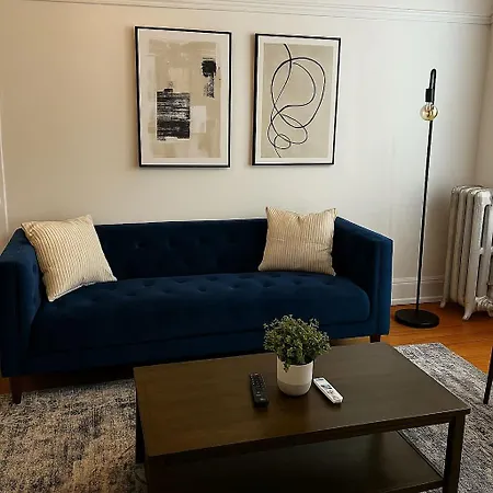 Apartment Roomy 3br Near - Lunt 33-2n
