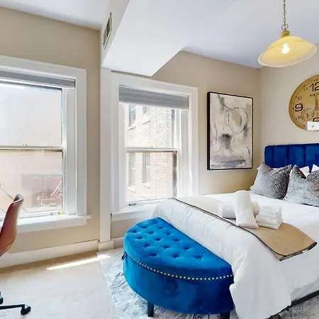 Apartment River North Deltee
