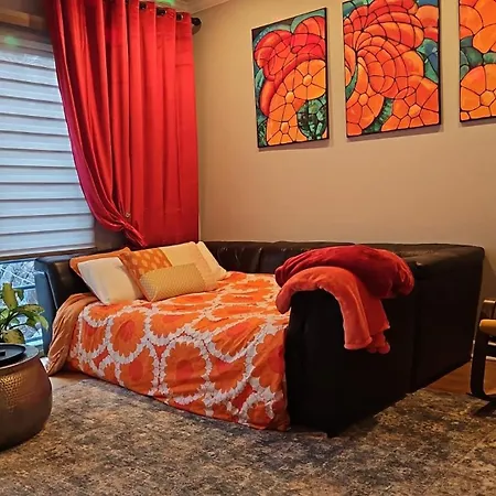 Holiday home Art Downtown Fulton Market Entire 3 Bedroom Sleep10 Private Garage Roof Ev Tesla