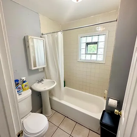 Amazing Place To Near Downtown Chicago!