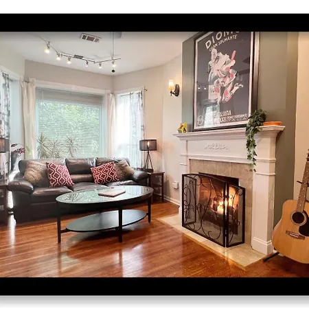 The Banksy-free Parking -4 Bedroom W King Bed- Firepit Rooftop Near United Center