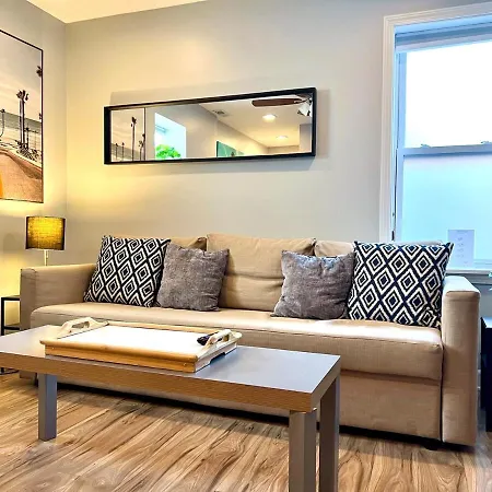 Bridgeport Place - Free Parking, Mccormick Place-sox Park *