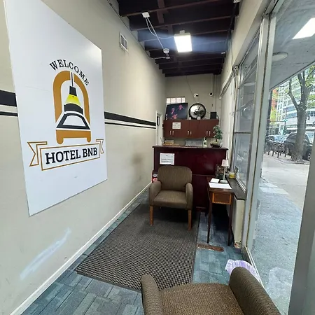 Hotel Solo Explorer Nest, Walk To Museums And Parks