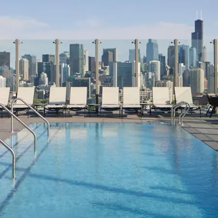 Apartment Foundry Unmatched Skyline Views At Lincoln Park *