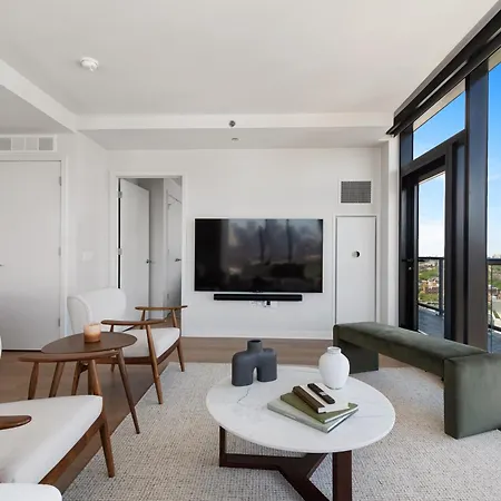 Apartment Foundry Unmatched Skyline Views At Lincoln Park