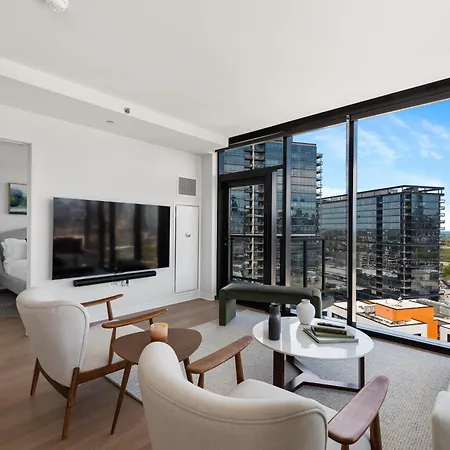 Apartment Foundry Unmatched Skyline Views At Lincoln Park Chicago
