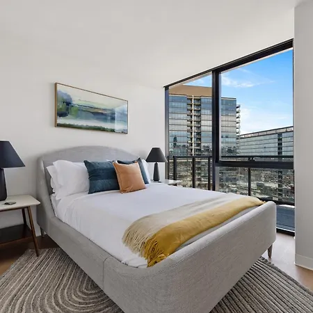 Apartment Foundry Unmatched Skyline Views At Lincoln Park
