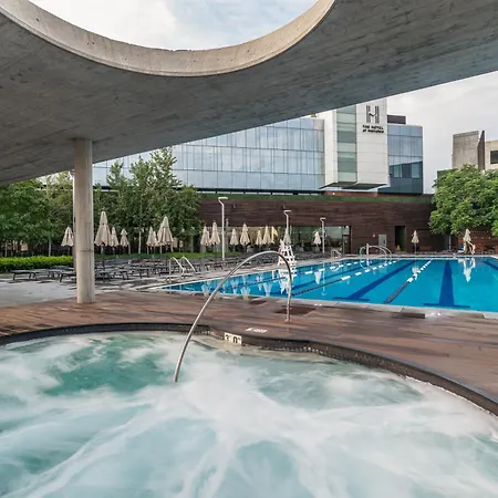 Resort The & Athletic Club At Midtown